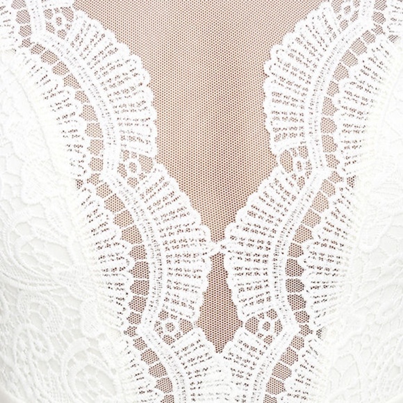 🎉Lulus White Lace Bodycon Dress - Picture 6 of 7